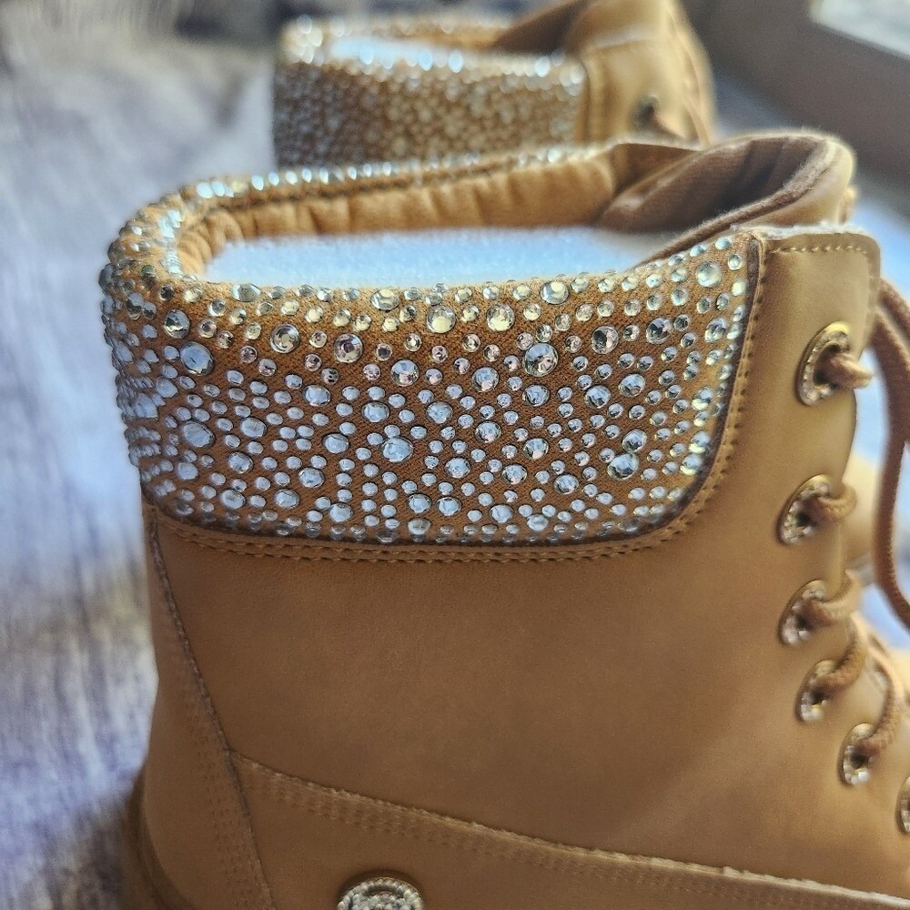 Bebe Tan Combat Boots Rhinestone Embellished Lace Up Ankle Boots Size 8.5 - Picture 3 of 12